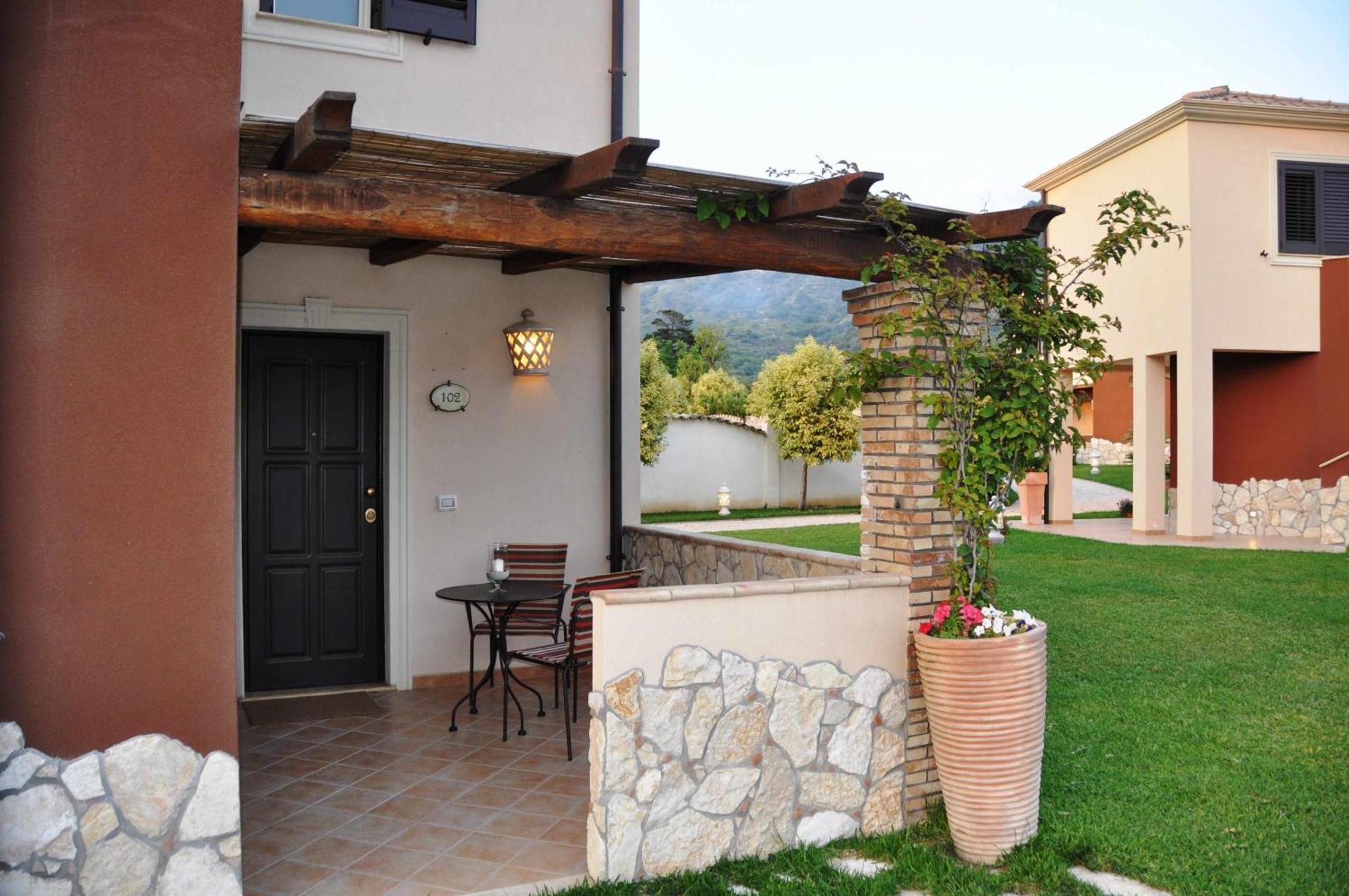 Alcantara Resort Di Charme Adults Only Gaggi Exterior foto