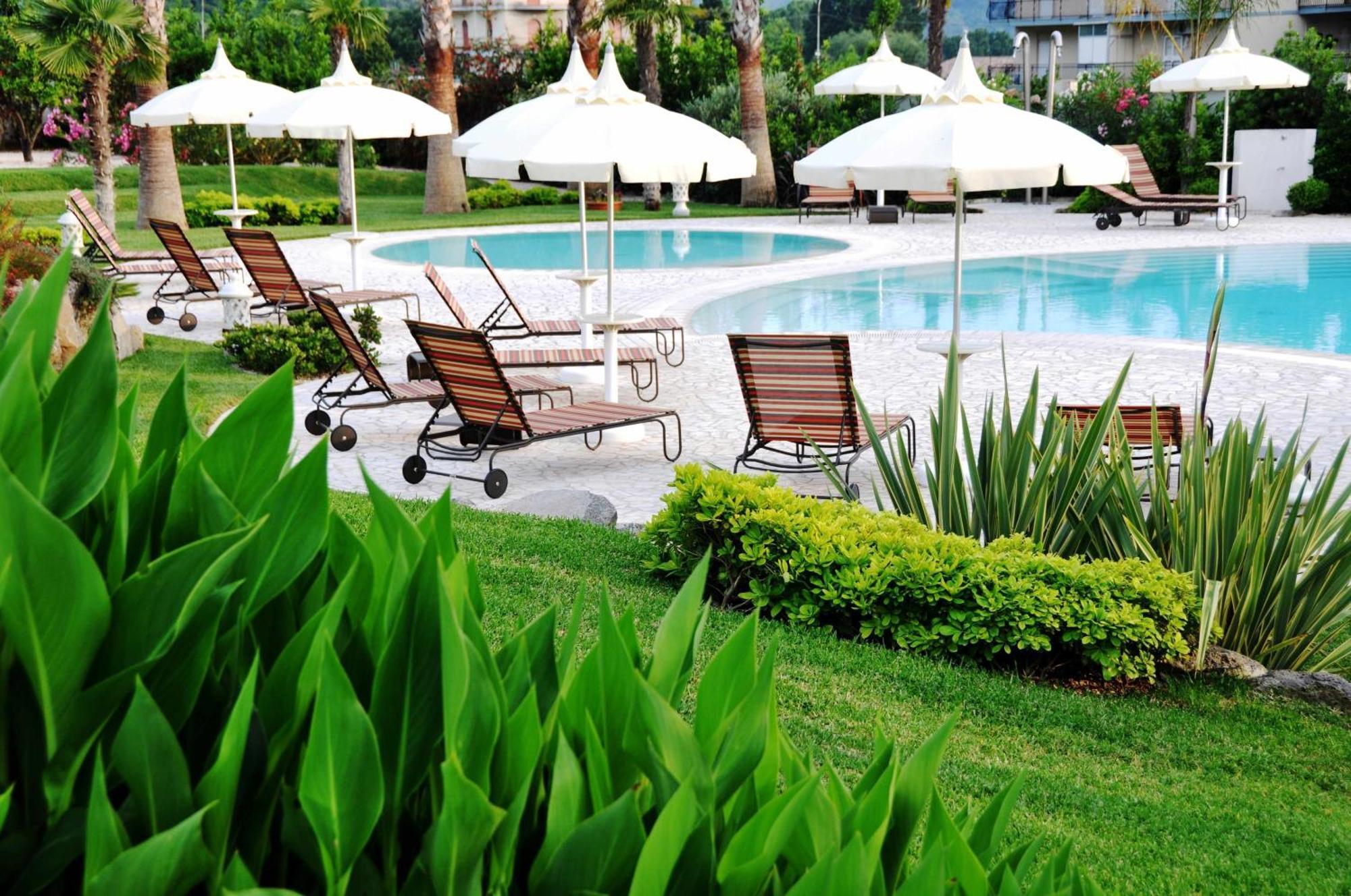 Alcantara Resort Di Charme Adults Only Gaggi Exterior foto